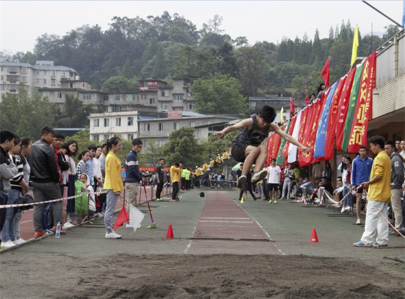 银娱乐优越会geg运动代表团参加我校第三十八届运动会