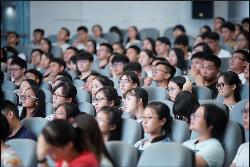 银娱乐优越会geg召开2017级新生大会